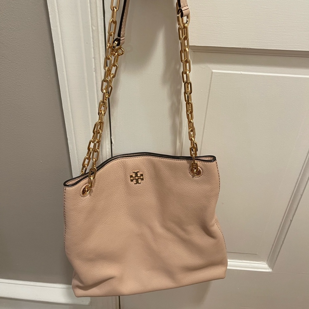 Tory Burch Handbag Blush wear as a shoulder bag or crossbody great condition!